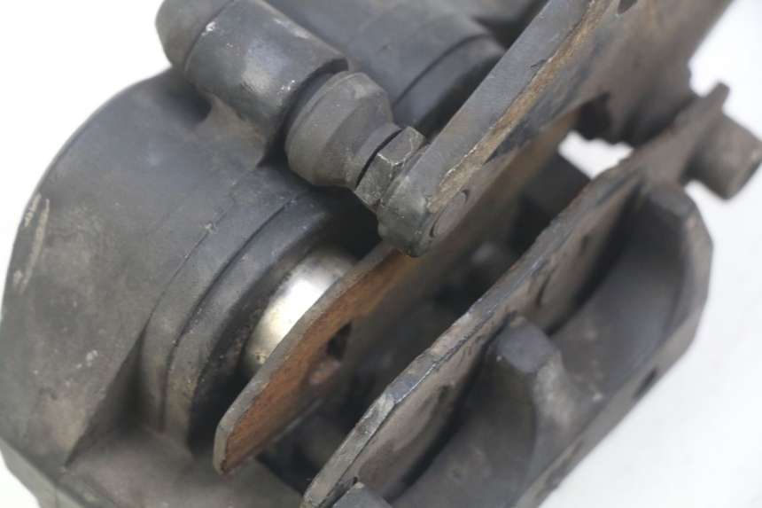 photo de ÉTRIER DE FREIN ARRIÈRE LVNENG S5 1 (2019 - 2023) - Détail de la pièce