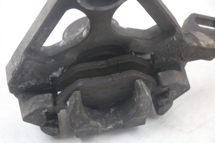 photo de ÉTRIER DE FREIN ARRIÈRE YAMAHA TDM ABS 900 (2002 - 2014) - État de surface