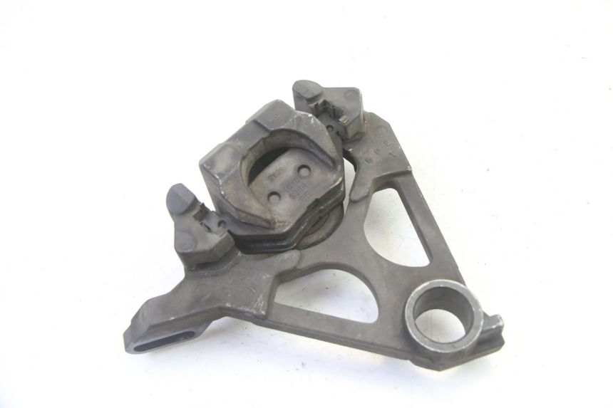 photo de ÉTRIER DE FREIN ARRIÈRE YAMAHA TDM ABS 900 (2002 - 2014) - Gros plan technique