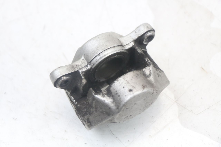 photo de ÉTRIER DE FREIN ARRIÈRE YAMAHA XMAX X-MAX 125 (2006 - 2009) - Vue d’ensemble