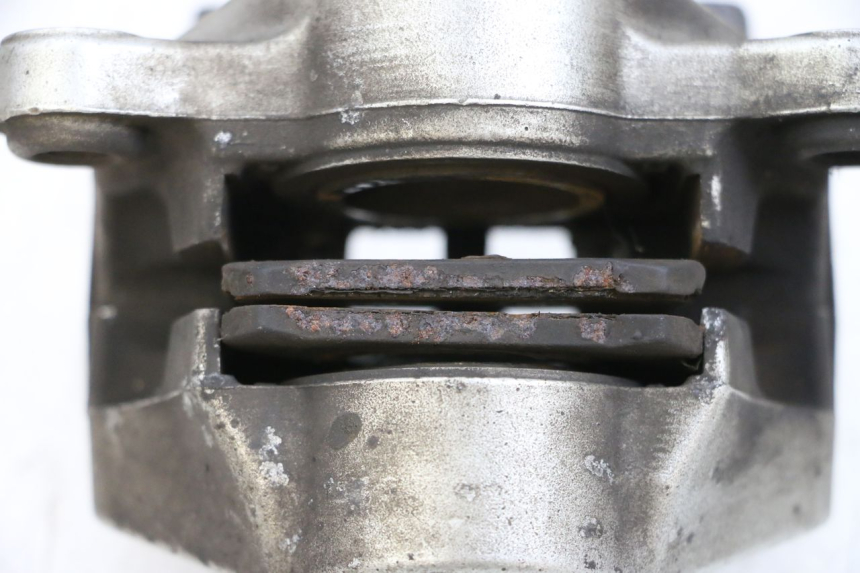 photo de ETRIER FREIN ARRIERE YAMAHA X-MAX XMAX 125 (2010 - 2013) - Zoom état d’usage