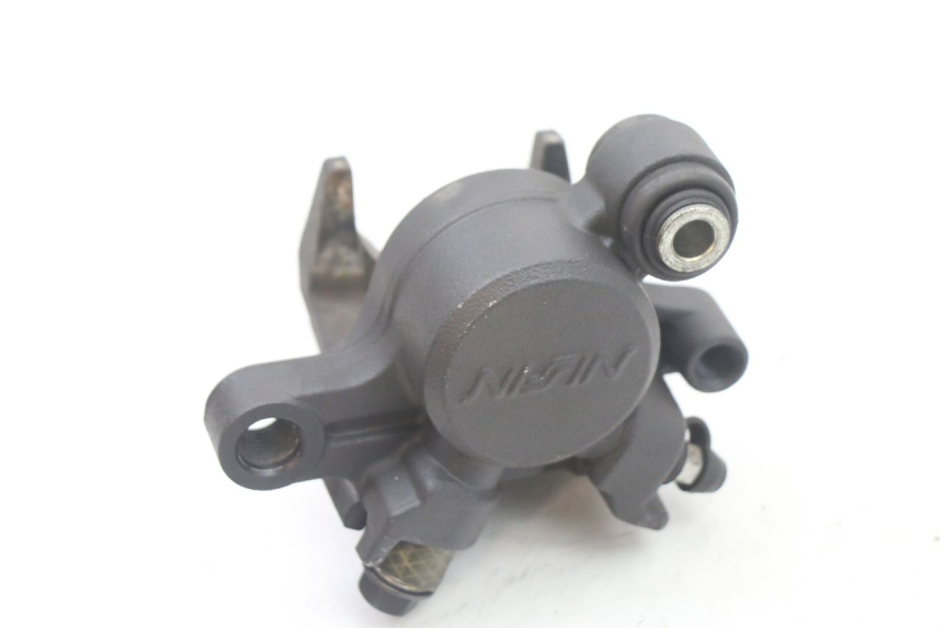 photo de ETRIER FREIN ARRIERE YAMAHA XJ6 600 (2008 - 2016) - Autre angle de vue