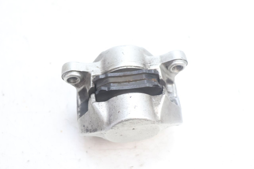 photo de ÉTRIER DE FREIN ARRIÈRE YAMAHA YP MAJESTY 125 (2002 - 2006) - Vue d’ensemble