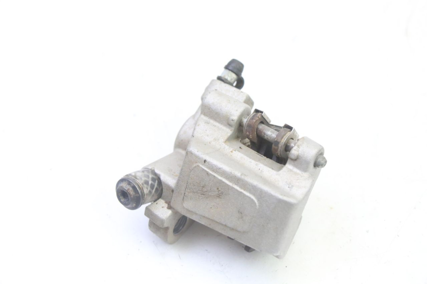 photo de ETRIER FREIN ARRIERE YAMAHA YZF YZ-F 450 (2014 - 2016) - Zoom état d’usage