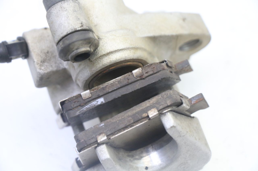 photo de ETRIER FREIN ARRIERE YAMAHA YZF YZ-F 450 (2014 - 2016) - Gros plan technique