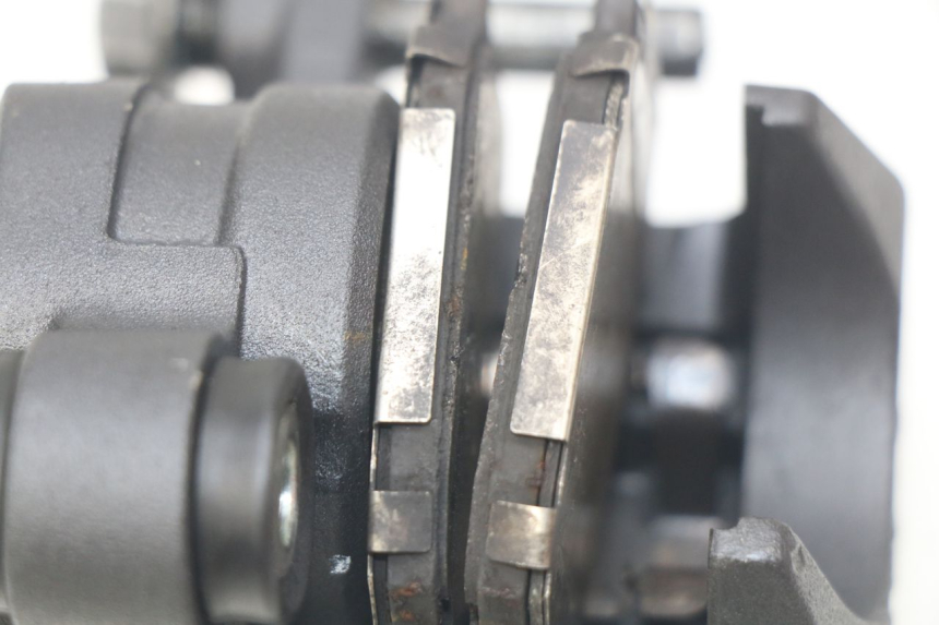 photo de ÉTRIER DE FREIN ARRIÈRE KAWASAKI Z 650 (2016 - 2019) - Zoom état d’usage