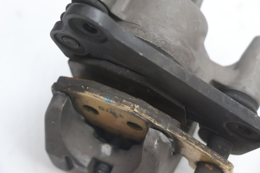 photo de ETRIER FREIN ARRIERE KAWASAKI ZX-6R ZX6R 600 (2000 - 2002) - Points de fixation