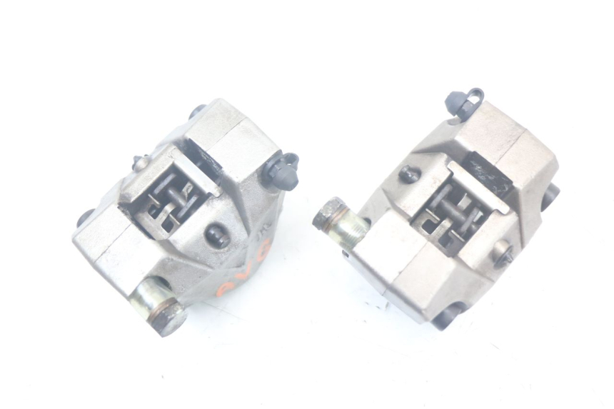 photo de ÉTRIER DE FREIN AVANT QUADRO 3D S 350 (2013 - 2018) - Autre angle de vue