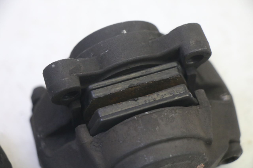 photo de ETRIER FREIN AVANT QUADRO 4 4D 350 (2015 - 2018) - Points de fixation