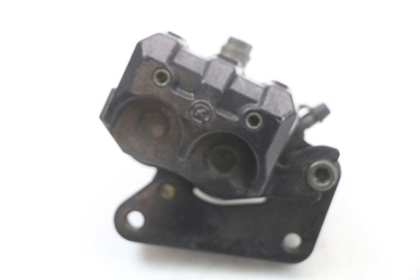 photo de ÉTRIER DE FREIN AVANT KYMCO AGILITY 4T 50 (2005 - 2018) - Gros plan technique