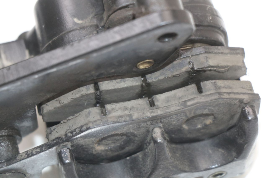 photo de ÉTRIER DE FREIN AVANT KYMCO AGILITY 4T 50 (2005 - 2018) - Points de fixation