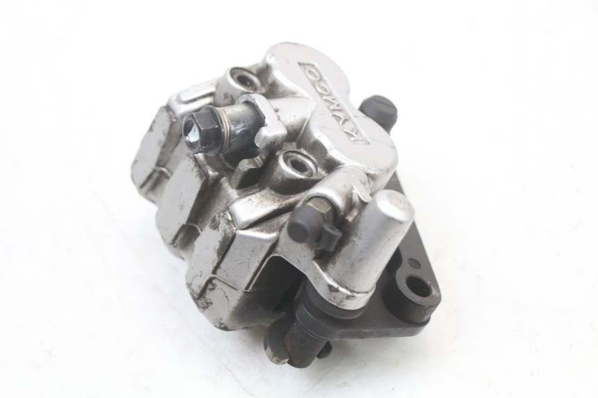 photo de ÉTRIER DE FREIN AVANT KYMCO AGILITY 4T 50 (2005 - 2018) - Autre angle de vue