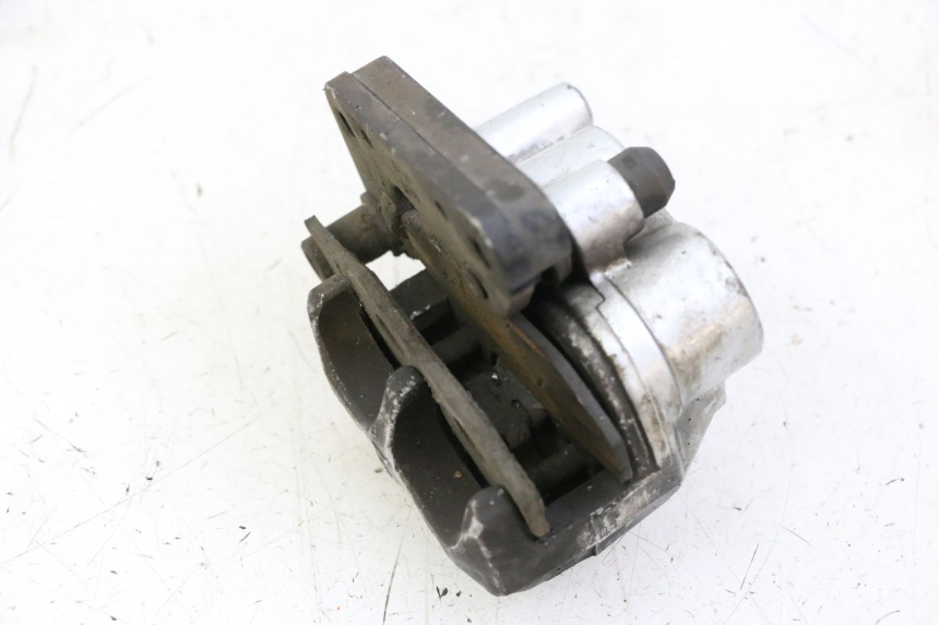 photo de ÉTRIER DE FREIN AVANT KYMCO AGILITY 4T 50 (2018 - 2022) - Zoom état d’usage