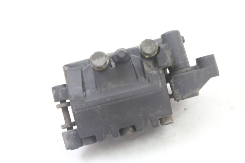 photo de ÉTRIER DE FREIN AVANT APRILIA ATLANTIC 125 (2003 - 2009) - Autre angle de vue