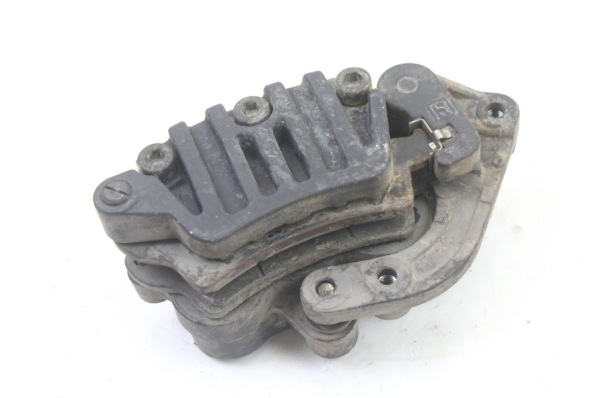 photo de ÉTRIER DE FREIN AVANT APRILIA ATLANTIC 125 (2003 - 2009) - Gros plan technique