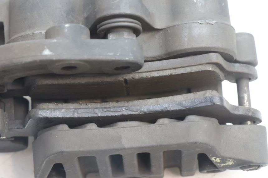 photo de ETRIER FREIN AVANT APRILIA ATLANTIC S 125 (2010 - 2013) - Points de fixation