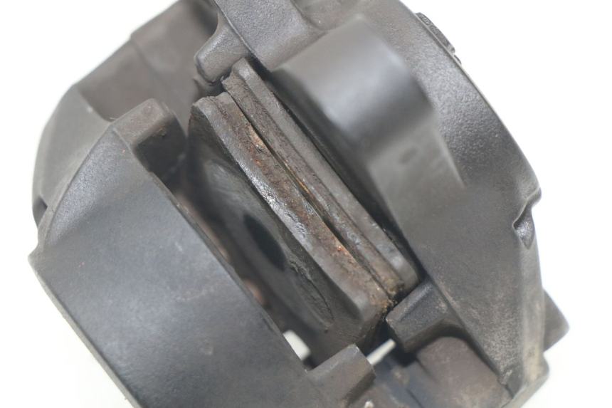 photo de ÉTRIER DE FREIN AVANT MBK BOOSTER SPIRIT 50 (2004 - 2017) - Zoom état d’usage