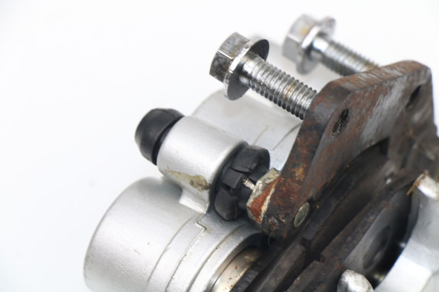 photo de ETRIER FREIN AVANT BAOTIAN BT SPEEDROAD 125 (2008 - 2012) - Zoom état d’usage