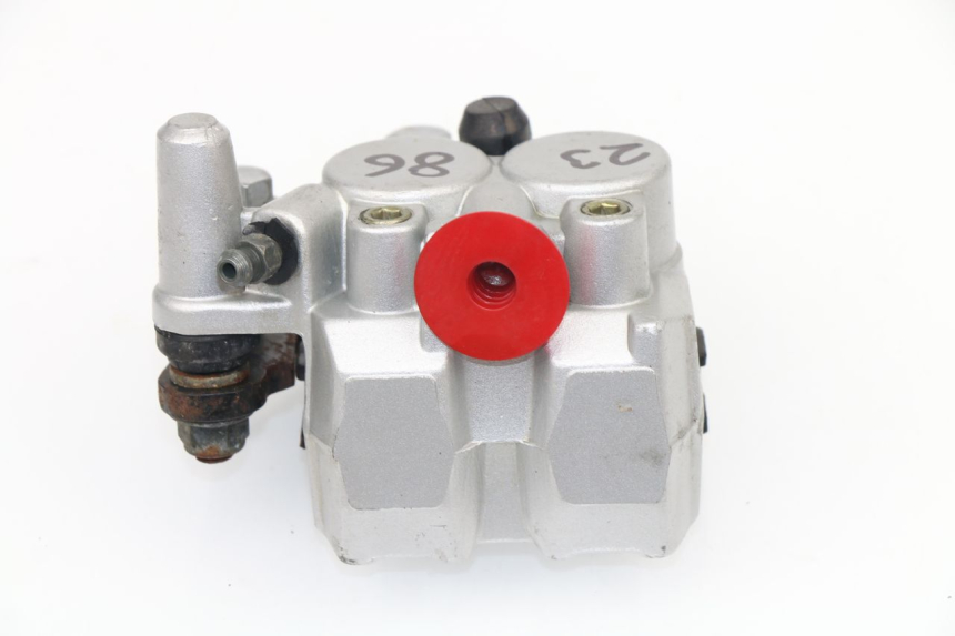 photo de ETRIER FREIN AVANT BAOTIAN BT SPEEDROAD 125 (2008 - 2012) - Vue d’ensemble