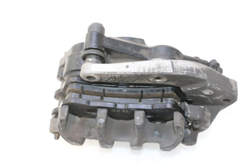 photo de ÉTRIER DE FREIN AVANT SUZUKI BURGMAN 125 (2007 - 2014) - Zoom état d’usage