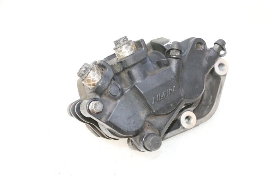 photo de ÉTRIER DE FREIN AVANT SUZUKI BURGMAN 125 (2007 - 2014) - Gros plan technique