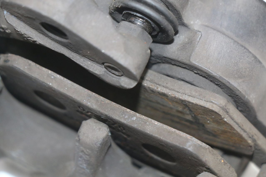 photo de ÉTRIER DE FREIN AVANT BMW C1 125 (2000 - 2003) - Vue d’ensemble