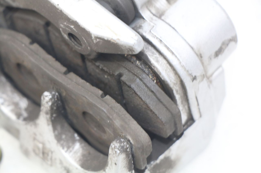 photo de ÉTRIER DE FREIN AVANT RIDE CLASSIC 2T 50 (2014 - 2022) - Zoom état d’usage