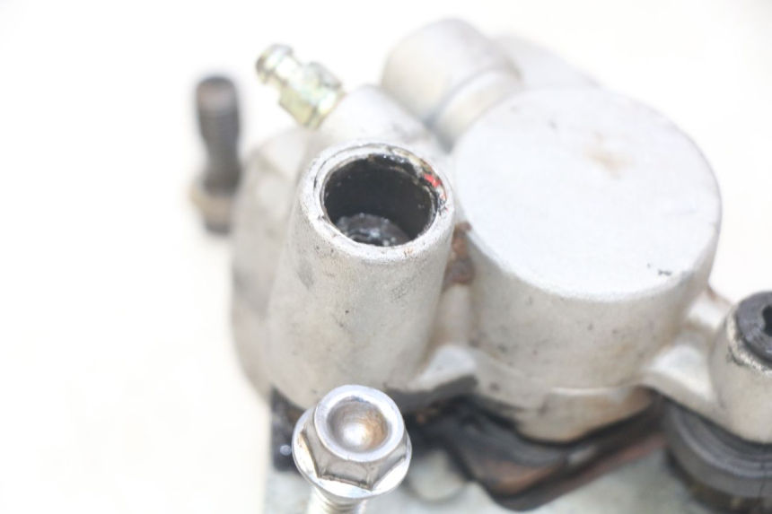 photo de ÉTRIER DE FREIN AVANT HONDA CR 80 (2001 - 2003) - Zoom état d’usage