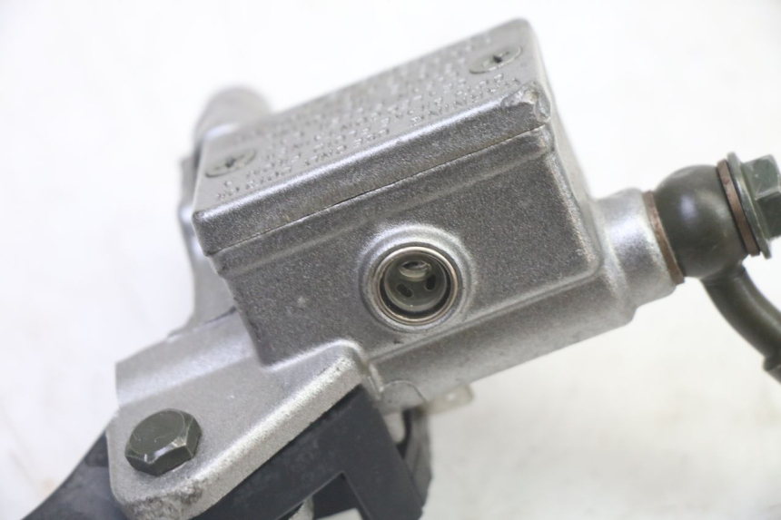 photo de ÉTRIER DE FREIN AVANT CCR DIRT BIKE 125 - Gros plan technique