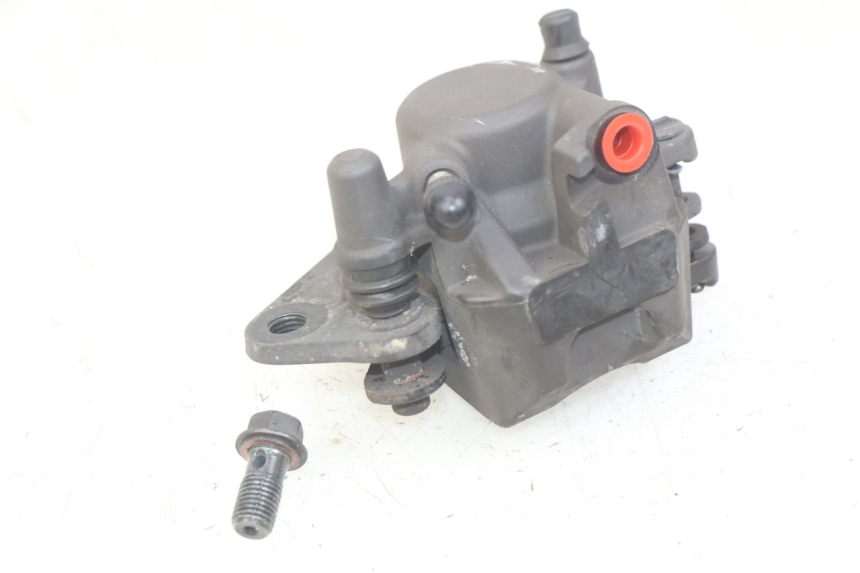 photo de ÉTRIER DE FREIN AVANT YAMAHA D'ELIGHT DELIGHT 125 (2017 - 2020) - Gros plan technique