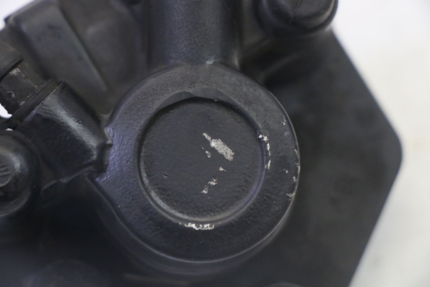 photo de ÉTRIER DE FREIN AVANT PEUGEOT ELYSTAR 50 (2002 - 2014) - Détail de la pièce