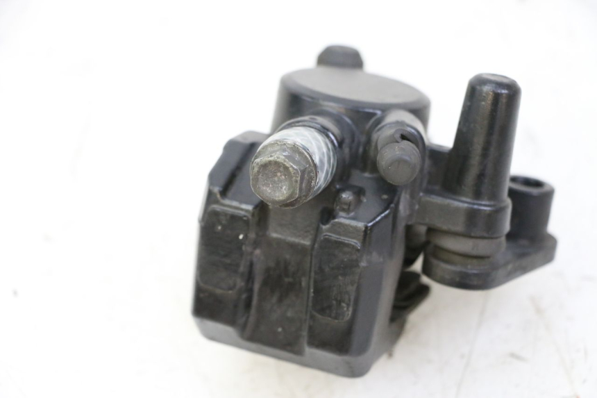 photo de ÉTRIER DE FREIN AVANT JM MOTORS EVOLIS 4T 50 (2018 - 2022) - Gros plan technique