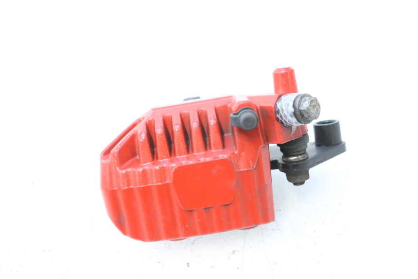 photo de ETRIER FREIN AVANT JM MOTORS F45i 4T 50 (2020 - 2023) - Zoom état d’usage