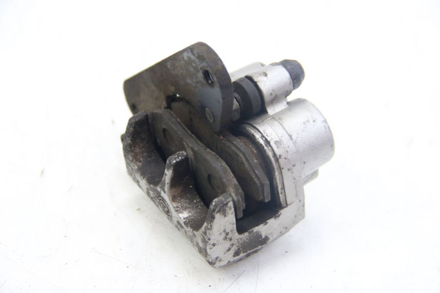 photo de ÉTRIER DE FREIN AVANT SYM FIDDLE 2 50 (2008 - 2013) - Gros plan technique