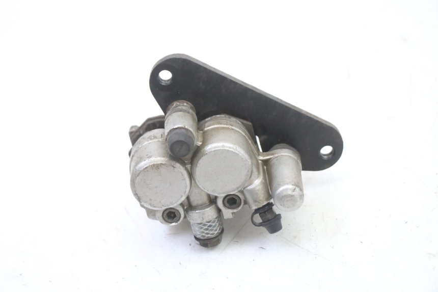 photo de ÉTRIER DE FREIN AVANT SYM FIDDLE 2 50 (2008 - 2013) - Gros plan technique