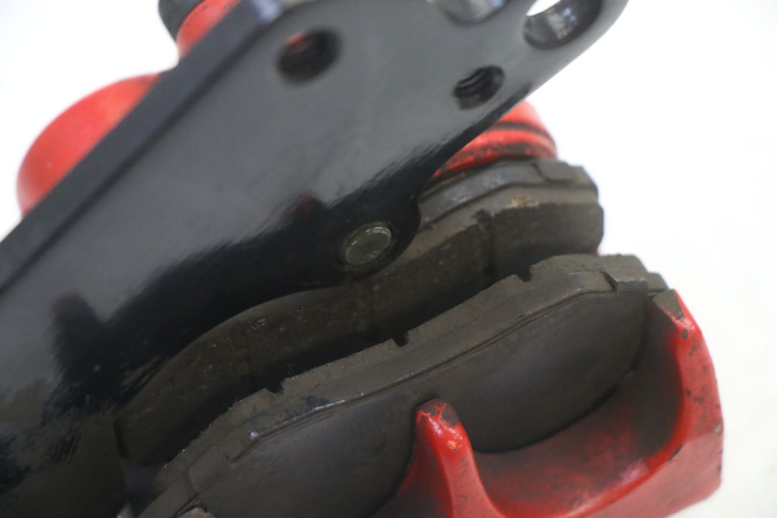 photo de ÉTRIER DE FREIN AVANT SYM FIDDLE 3 III 50 (2014 - 2020) - Vue d’ensemble