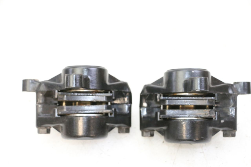 photo de ETRIER FREIN AVANT YAMAHA FJ 36Y 1100 (1984 - 1985) - Gros plan technique