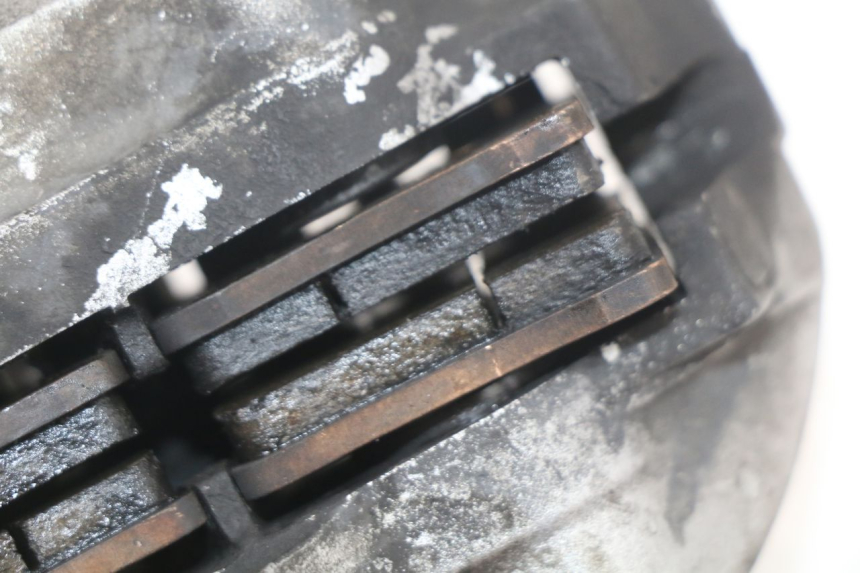 photo de ETRIER FREIN AVANT YAMAHA FJR ABS 1300 (2006 - 2012) - Points de fixation