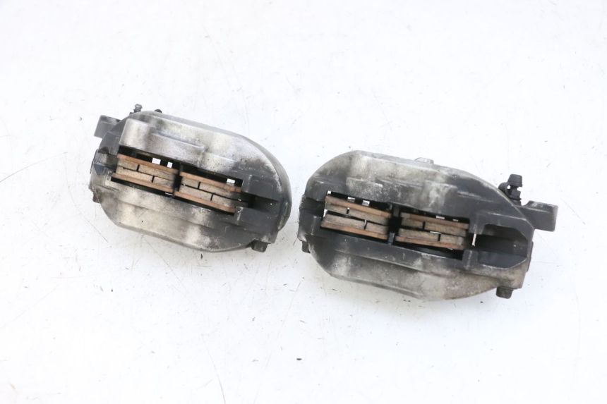 photo de ETRIER FREIN AVANT YAMAHA FJR ABS 1300 (2006 - 2012) - Gros plan technique