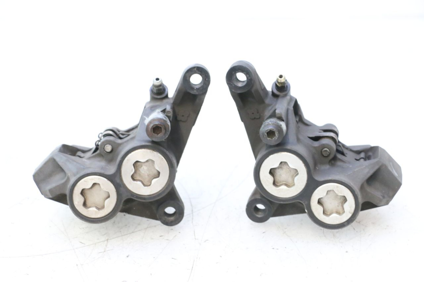 photo de ETRIER FREIN AVANT YAMAHA FJR 1300 (2001 - 2005) - Vue principale