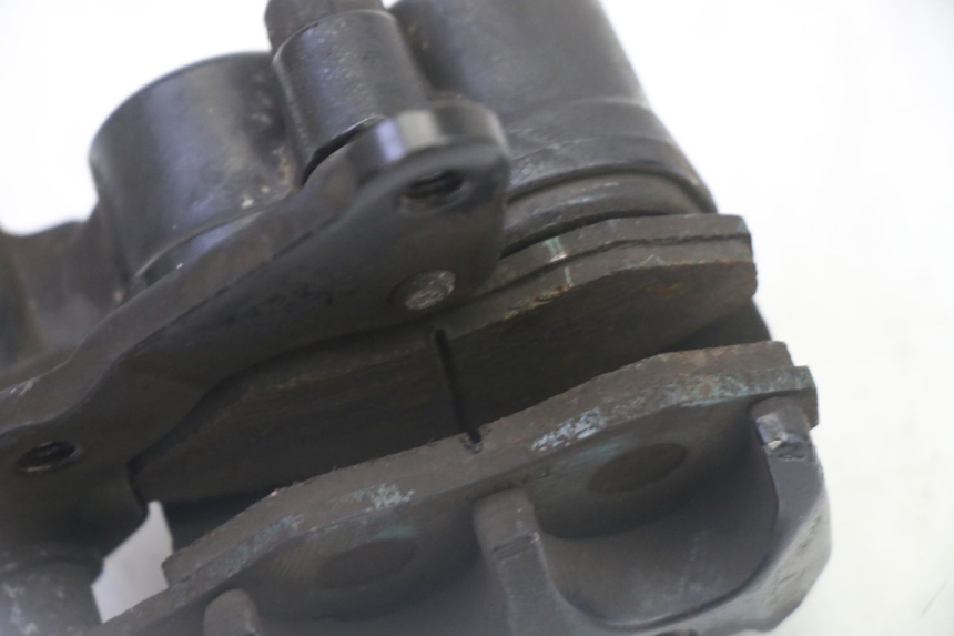 photo de ÉTRIER DE FREIN AVANT PIAGGIO FLY 2T 50 (2004 - 2017) - Points de fixation