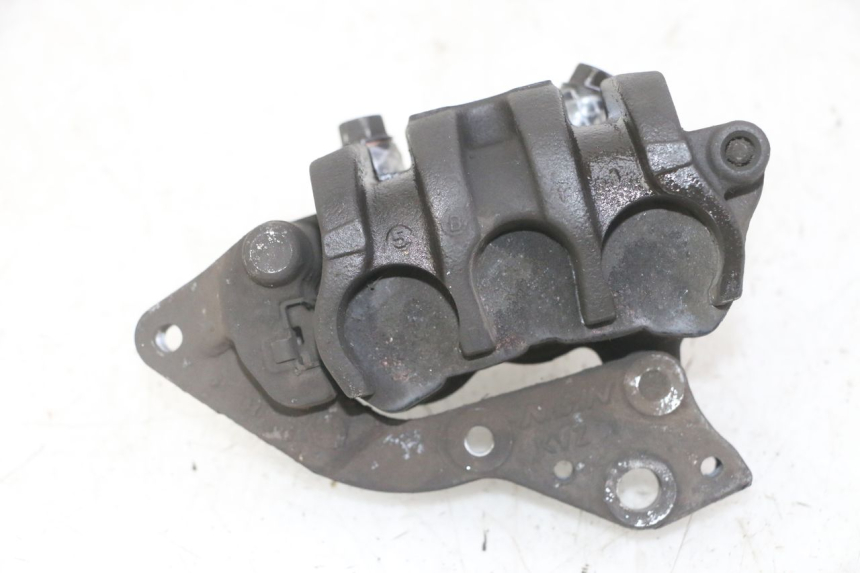 photo de ETRIER FREIN AVANT HONDA FORZA ABS 300 (2013 - 2017) - Gros plan technique