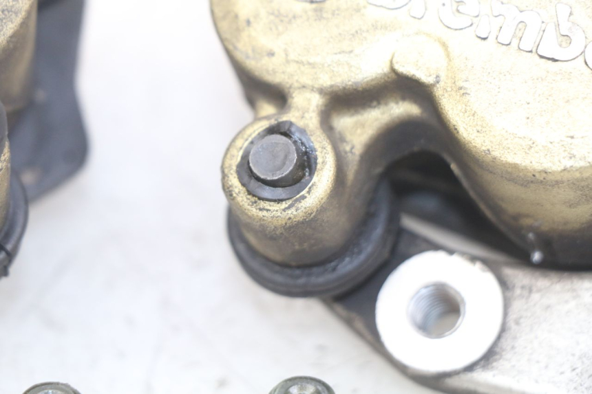 photo de ÉTRIER DE FREIN AVANT GILERA GP 800 (2007 - 2013) - Pièce contrôlée