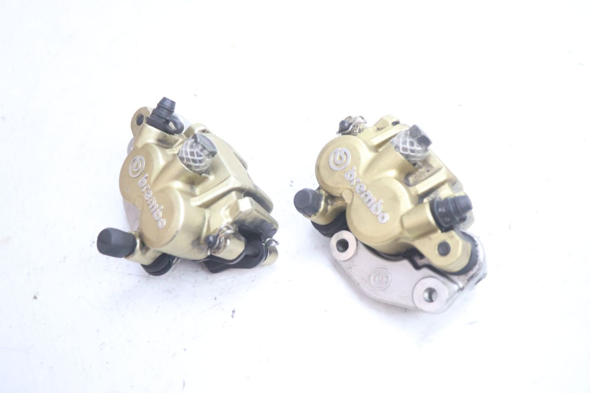 photo de ÉTRIER DE FREIN AVANT GILERA GP 800 (2007 - 2013) - Détail de la pièce