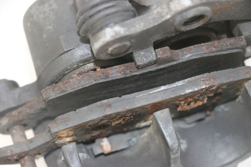 photo de ETRIER FREIN AVANT SUZUKI GS GSE 500 (2001 - 2003) - Zoom état d’usage