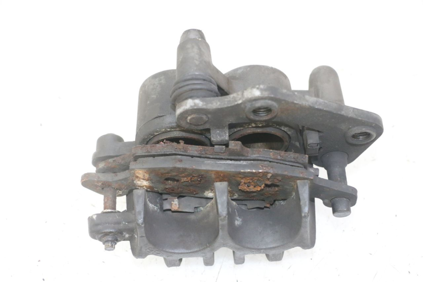 photo de ETRIER FREIN AVANT SUZUKI GS GSE 500 (2001 - 2003) - Gros plan technique