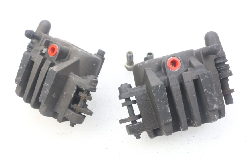 photo de ETRIER FREIN AVANT SUZUKI GSF N BANDIT 600 (2000 - 2004) - Vue d’ensemble