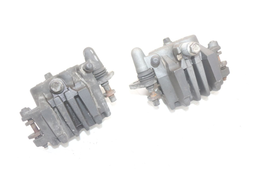 photo de ETRIER FREIN AVANT SUZUKI GSR 750 (2011 - 2017) - Gros plan technique