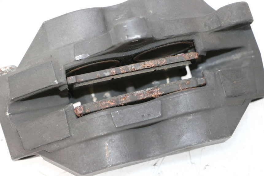 photo de ETRIER FREIN AVANT SUZUKI GSR 600 (2005 - 2012) - Autre angle de vue
