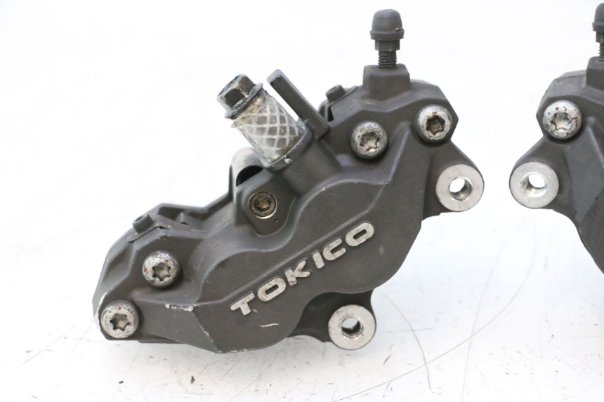 photo de ETRIER FREIN AVANT SUZUKI GSR 600 (2005 - 2012) - Pièce contrôlée